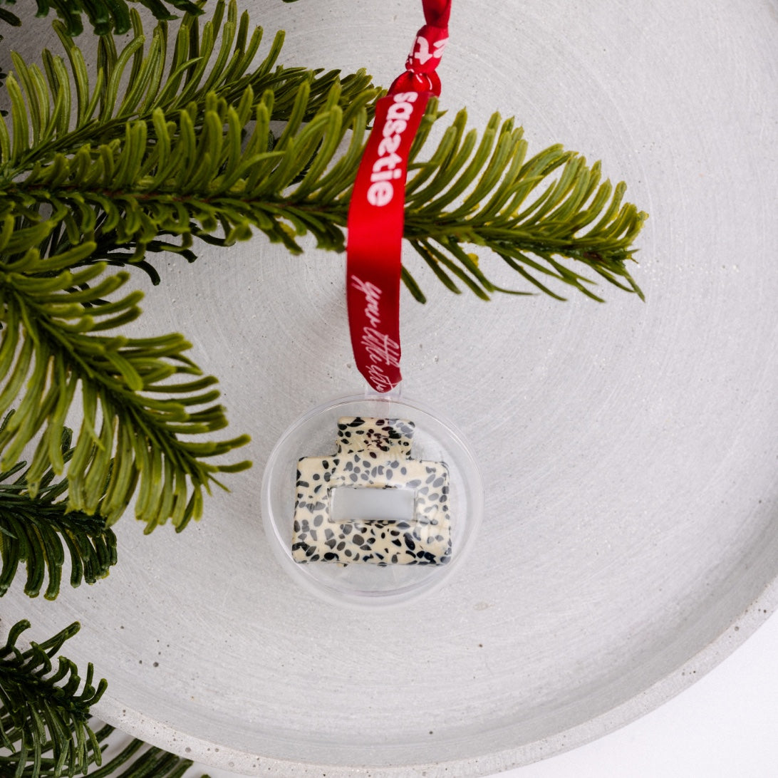 1. Christmas - Lib Dott