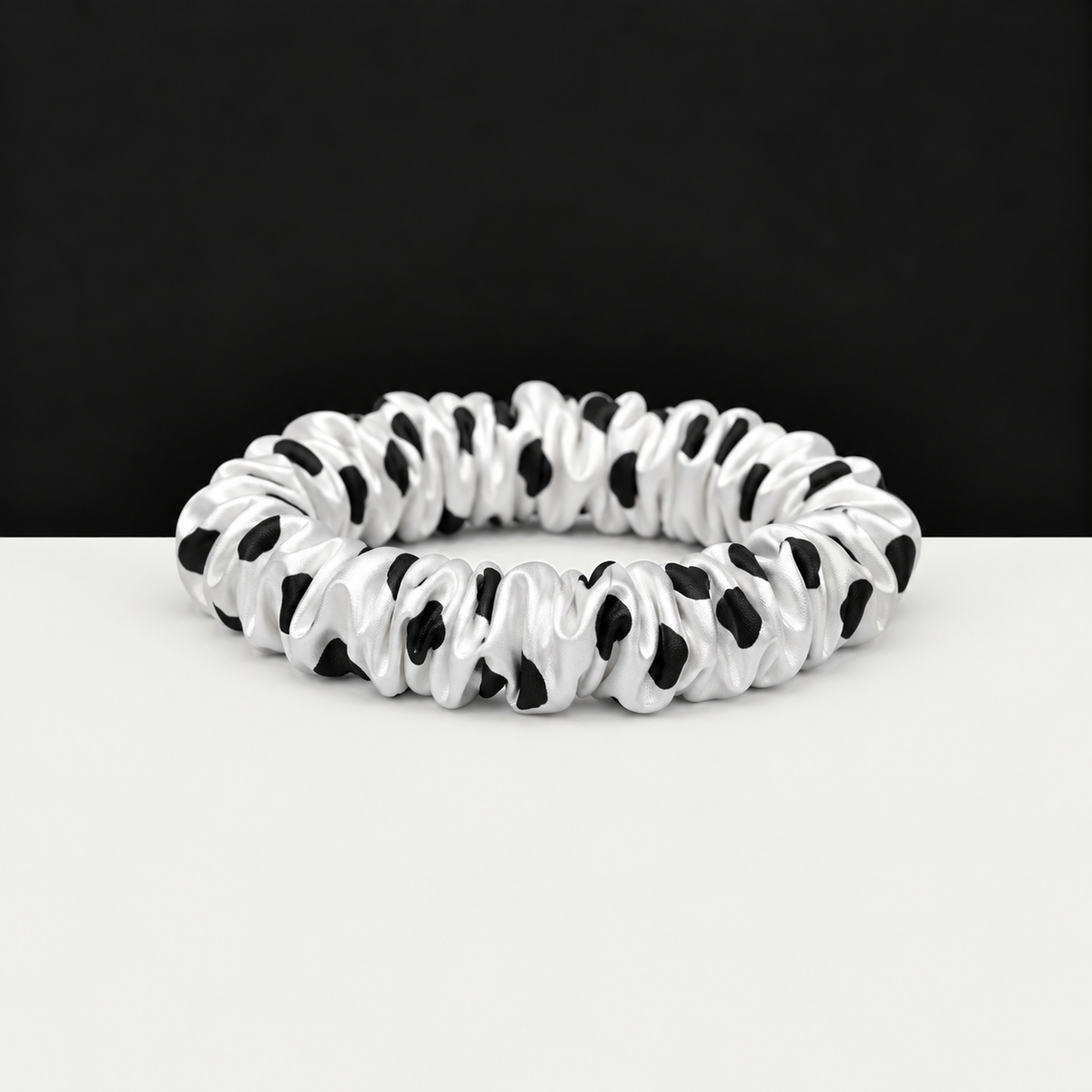 Silktie Dottie
