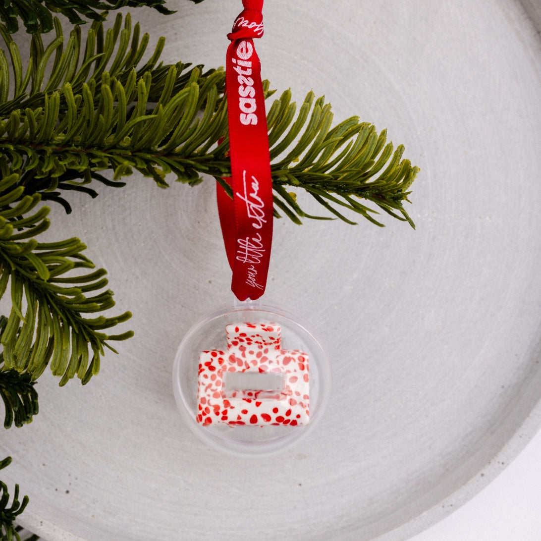 1. Christmas - Lib Cherry Dott